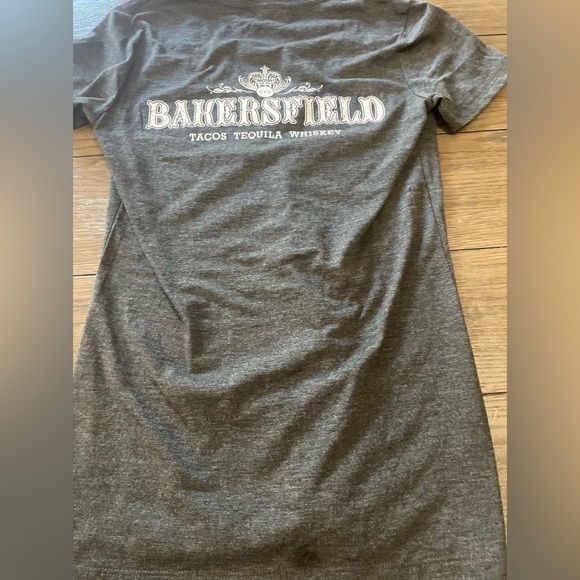 SUGAR skull Bakersfield tacos, tequila & whiskey t-shirt - Picture 2 of 8